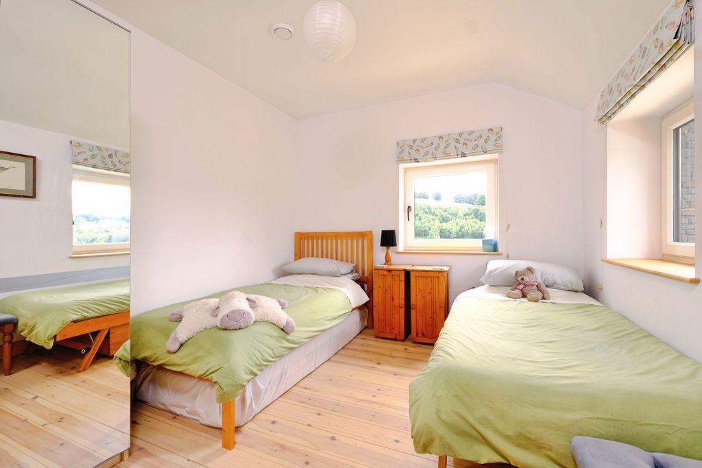 Additional image 13 of 4 bed property for saleBlaencuffin Road, Abertillery NP13