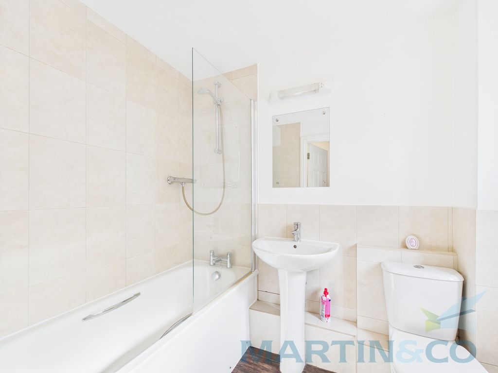 Property photo 2 of 9 Cam01059G0-Pr0298-Still001