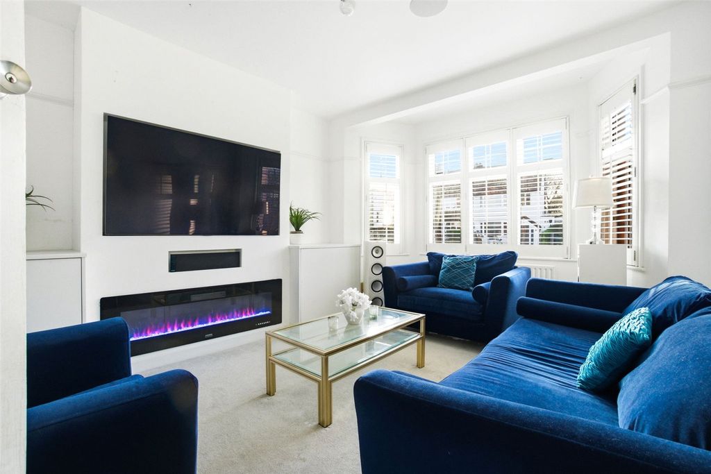 Property photo 3 of 15 Picture No. 28