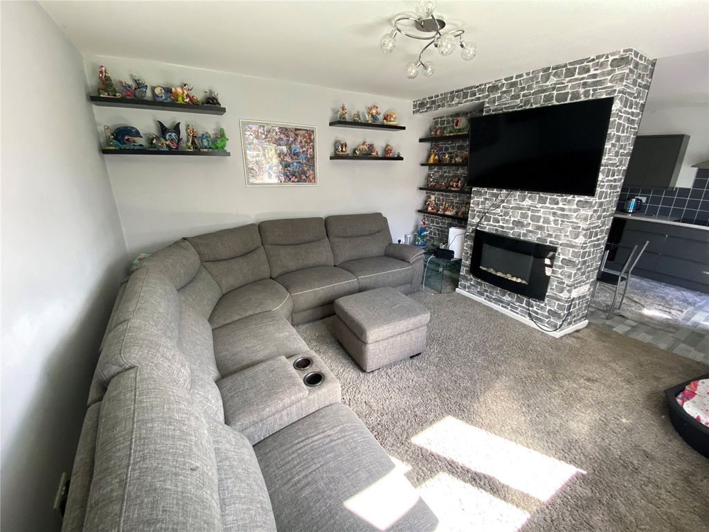 Property photo 2 of 22 Picture No. 10