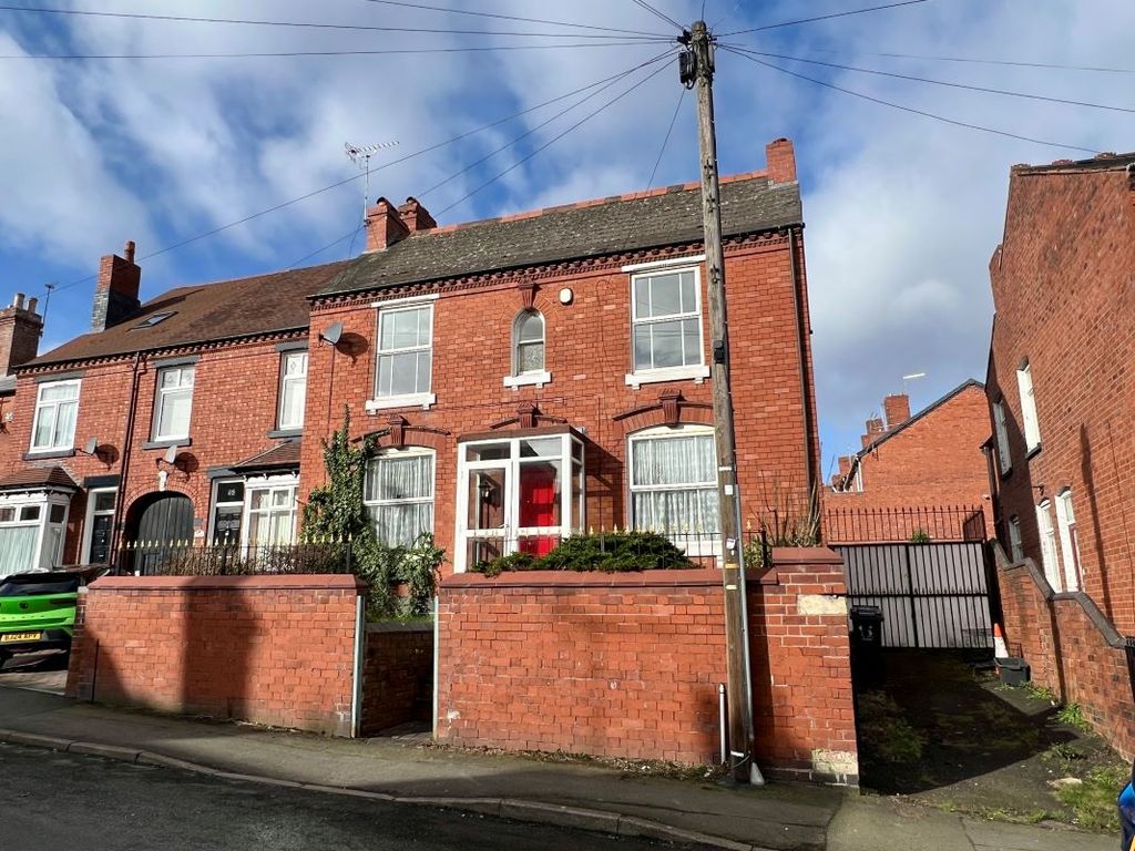 Property photo 2 of 24