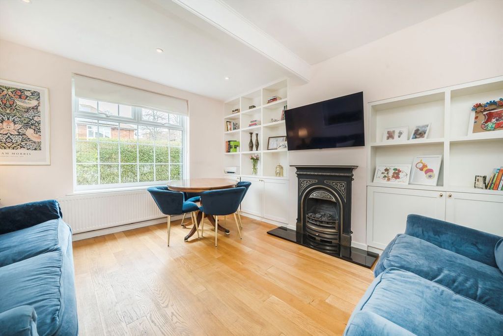 Property photo 2 of 6