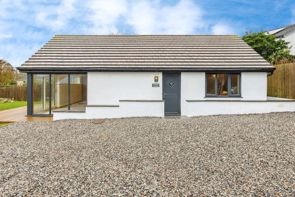 Property photo 1 of 19 Pbox-Img.Jpg