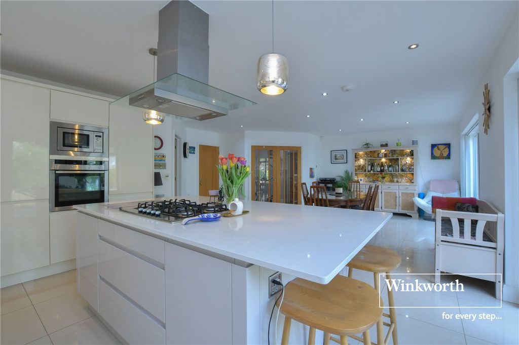 Additional image 5 of 4 bed detached house for saleWimborne Road East, Ferndown, Dorset BH22
