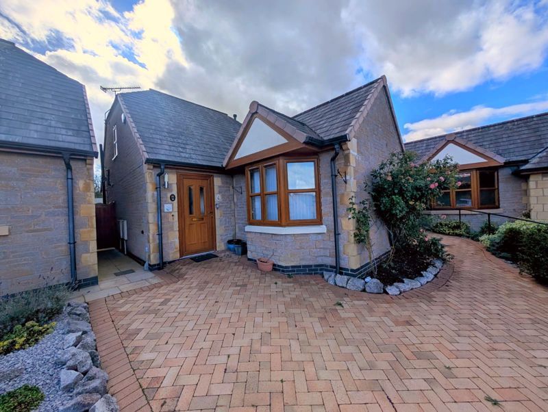 Property photo 1 of 11 Photo 3