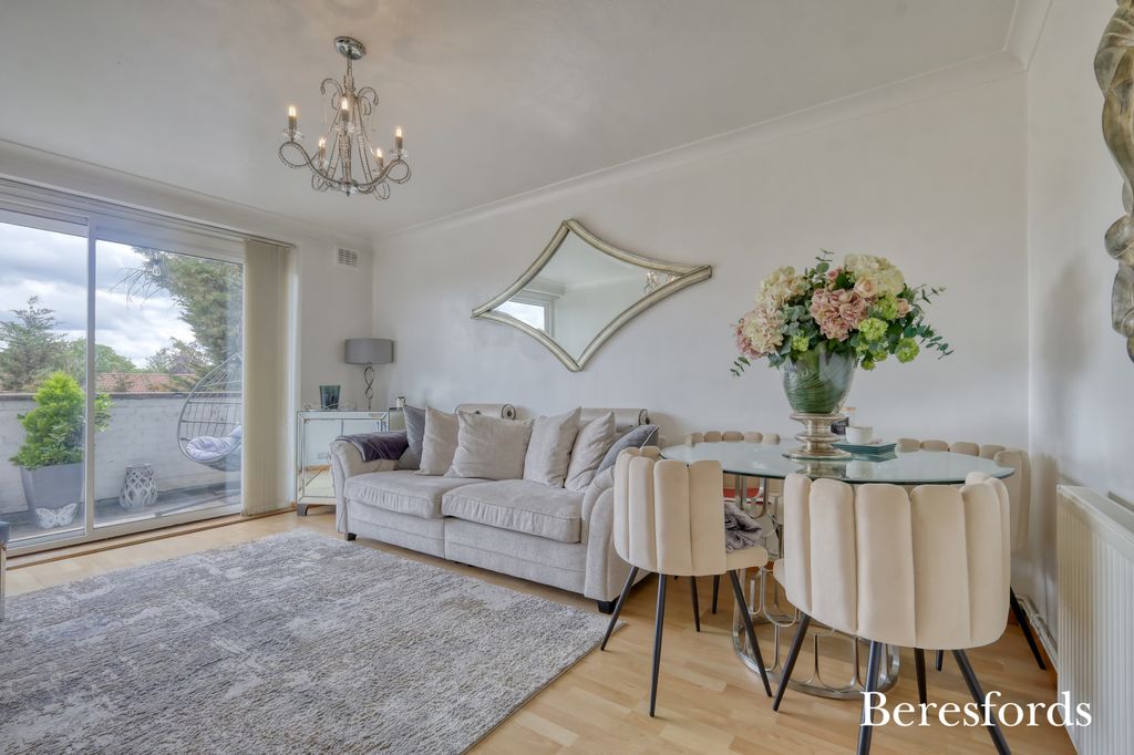 Property photo 2 of 15 Picture No. 08