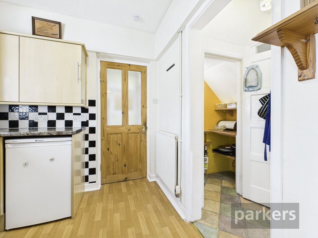Property photo 1 of 23 Kitchen