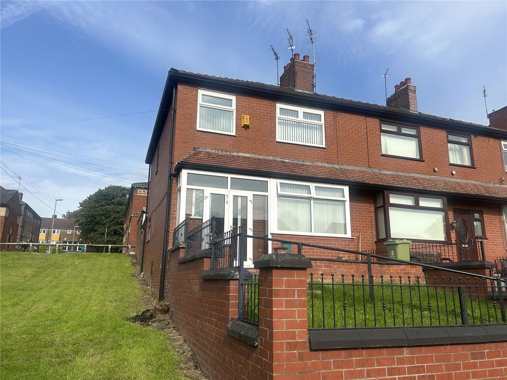 Property photo 1 of 18 External