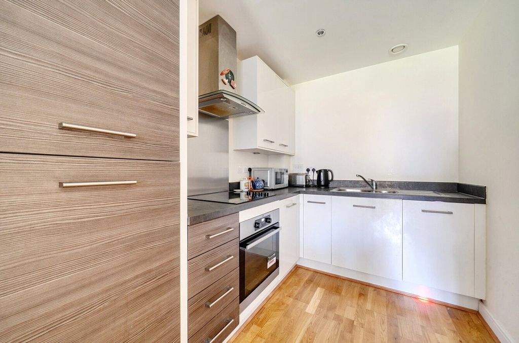 Property photo 2 of 11 Picture No. 02