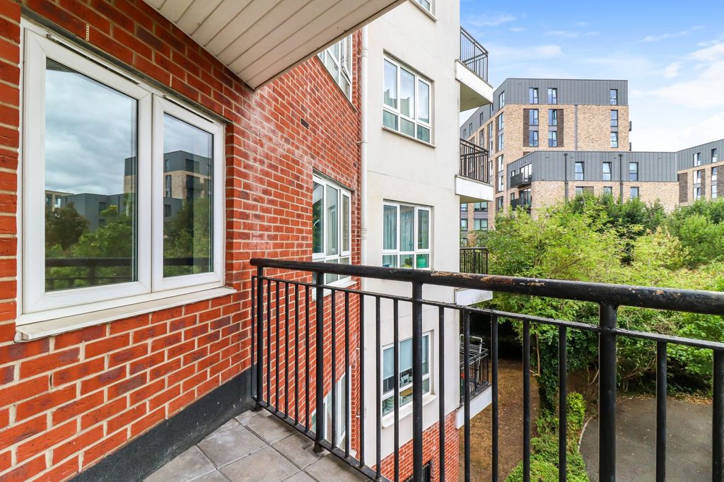 Property photo 2 of 11