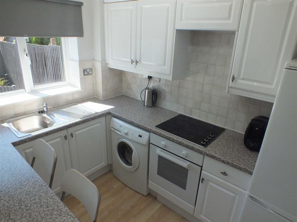 Property photo 2 of 13