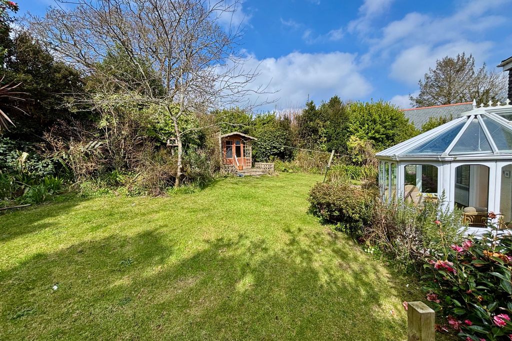 Property photo 3 of 28