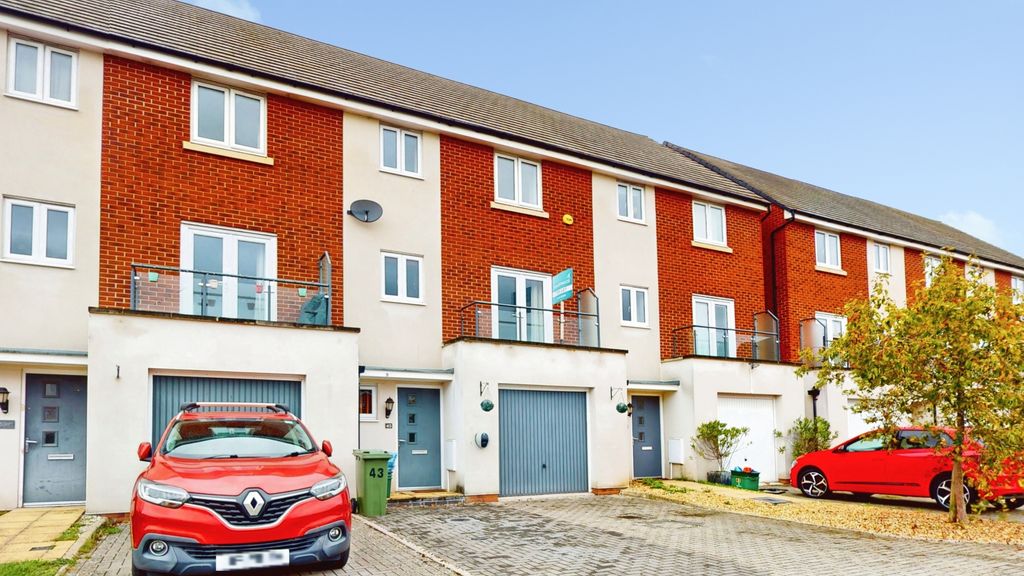 Property photo 1 of 15 F002Ad96-10232026_163359