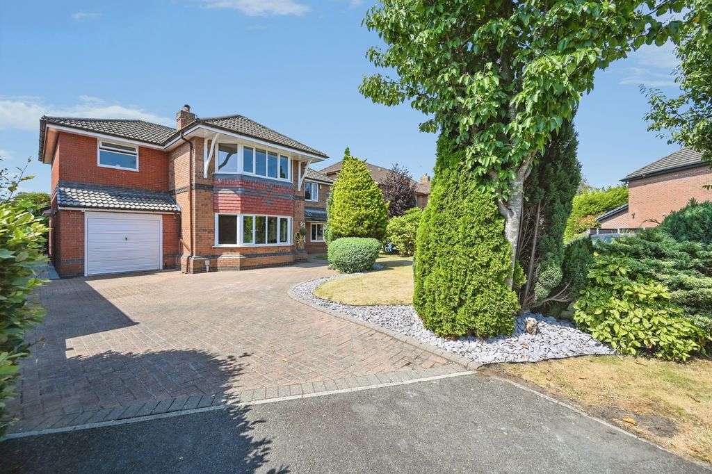 Property photo 1 of 34 Pbox-Img.Jpg