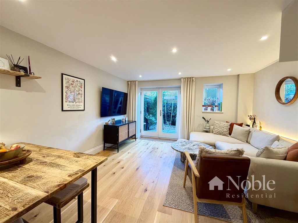 Property photo 3 of 23 Reception Room