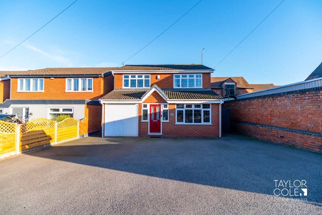 Property photo 1 of 33