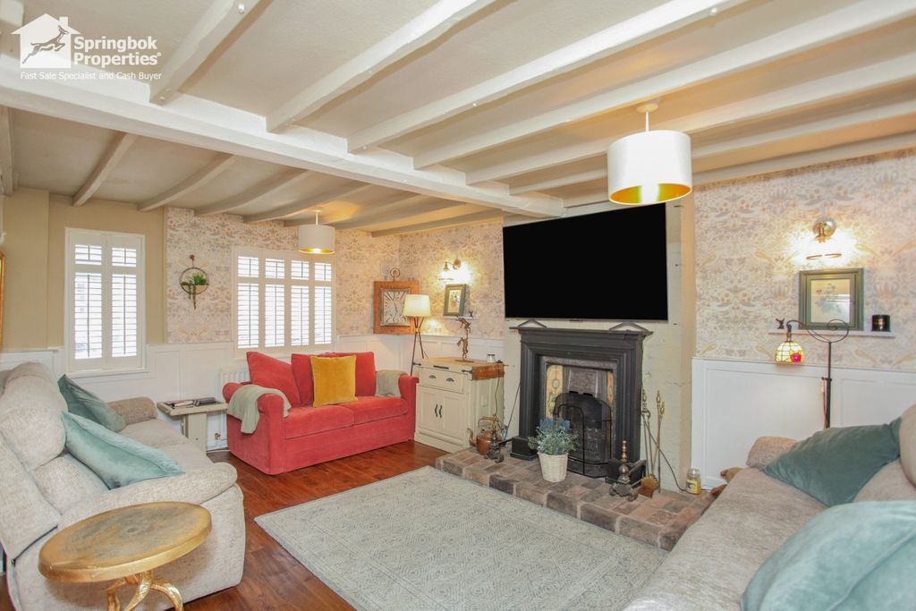 Property photo 2 of 19 Image 2