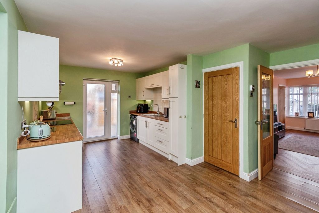 Property photo 2 of 24 Pbox-Img.Jpg