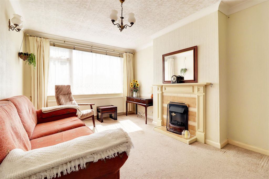 Property photo 2 of 17 Img_9274-Img_9279.Jpg