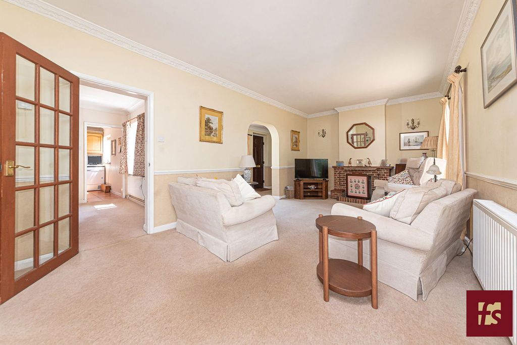 Property photo 2 of 15