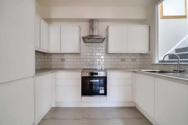 Property photo 3 of 13 Kitchen