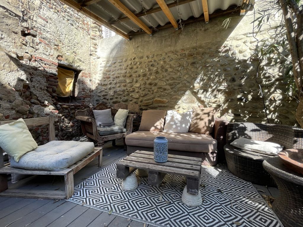 Property photo 3 of 16 8d22Da90c6F67Ff6Cffeb3E949963E7c_39c8486527_4032-Big