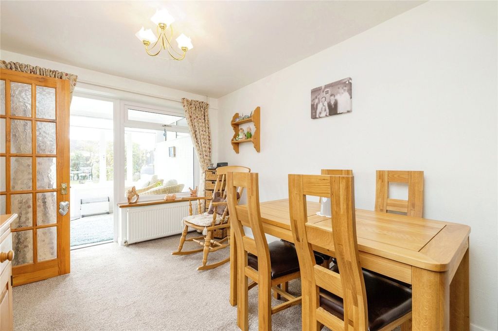 Property photo 3 of 12 Dining Room