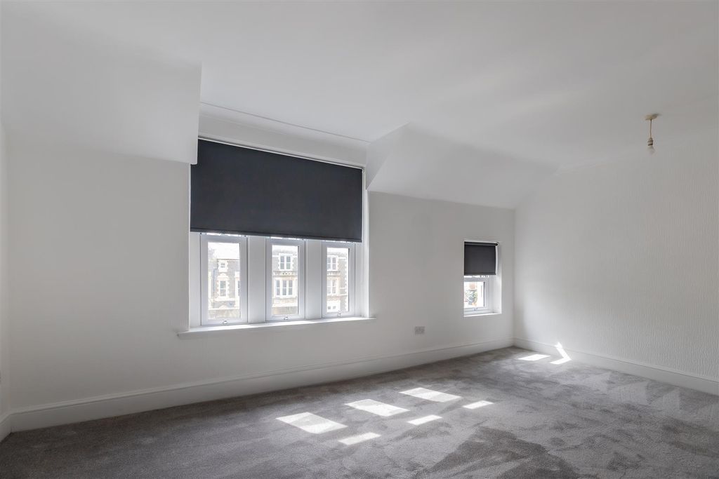 Property photo 3 of 11 184, 5 (9 Of 11).Jpg