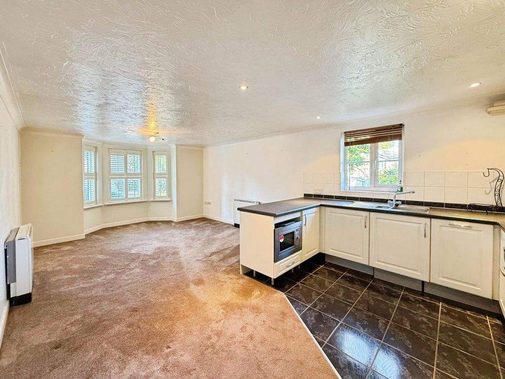 Property photo 2 of 13 Picture No. 19