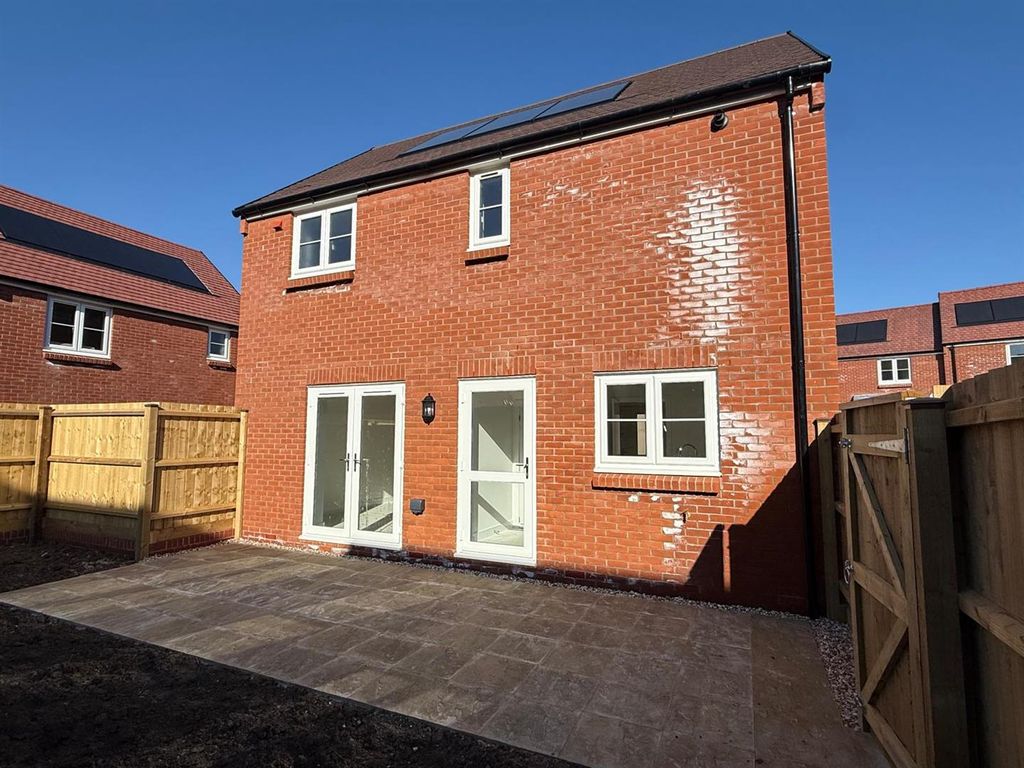 Property photo 2 of 13 Plot 295 Rear.Jpeg