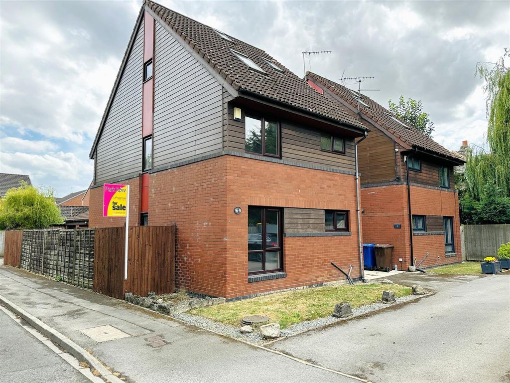 Property photo 1 of 20