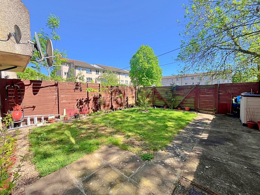 Property photo 3 of 12 Photo 14