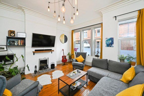 Property photo 2 of 12 203438_1863334-1_Img_03_0000.Jpeg