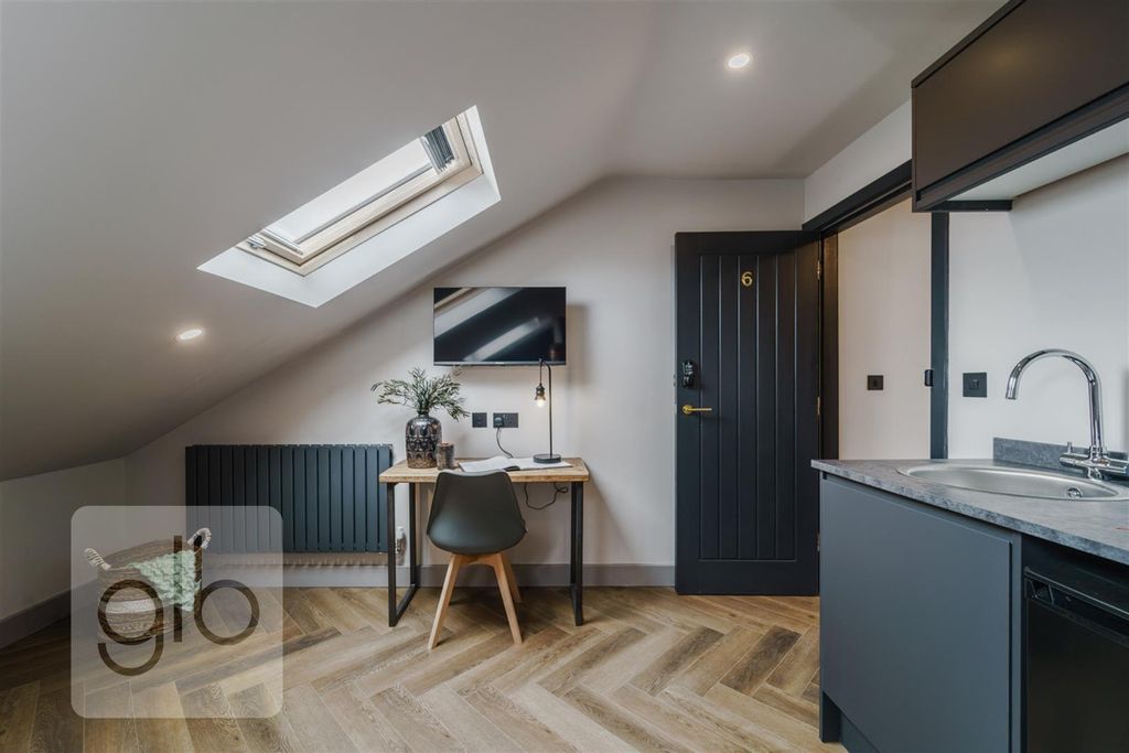 Property photo 2 of 13 2.Png