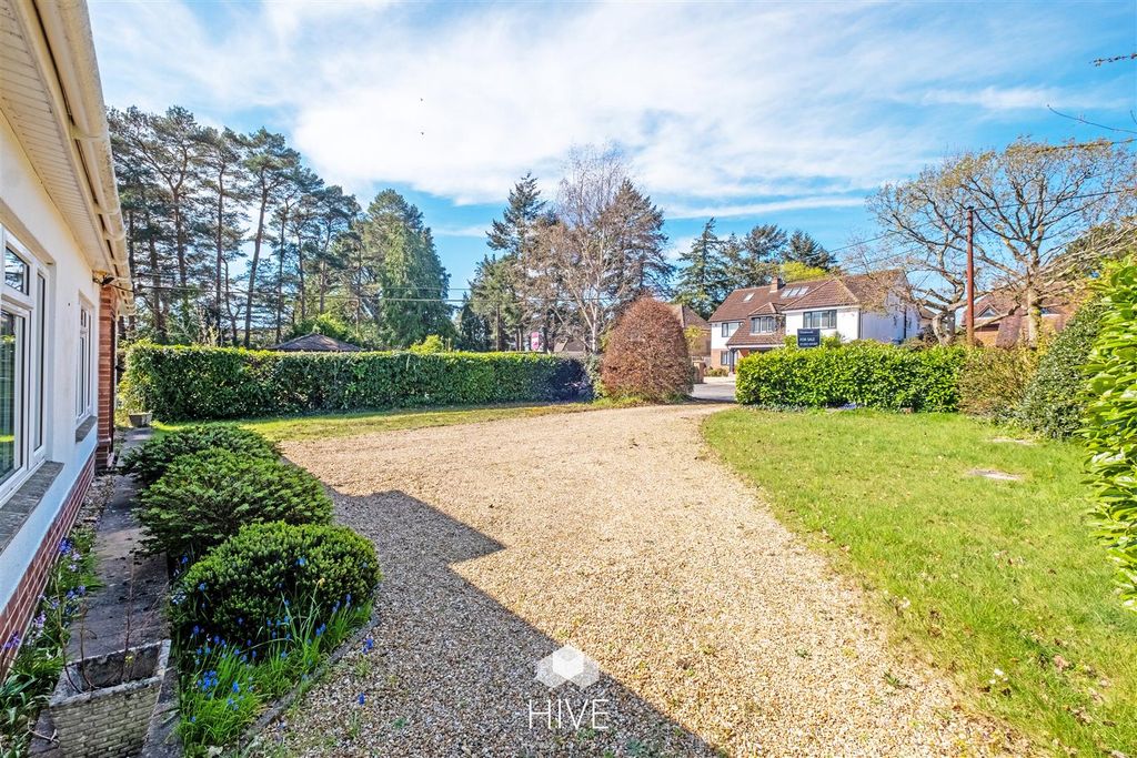 Property photo 3 of 30