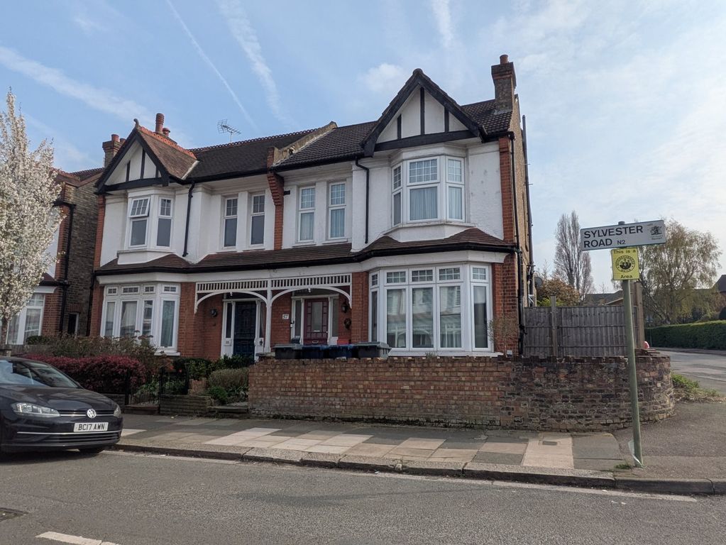 Property photo 3 of 26