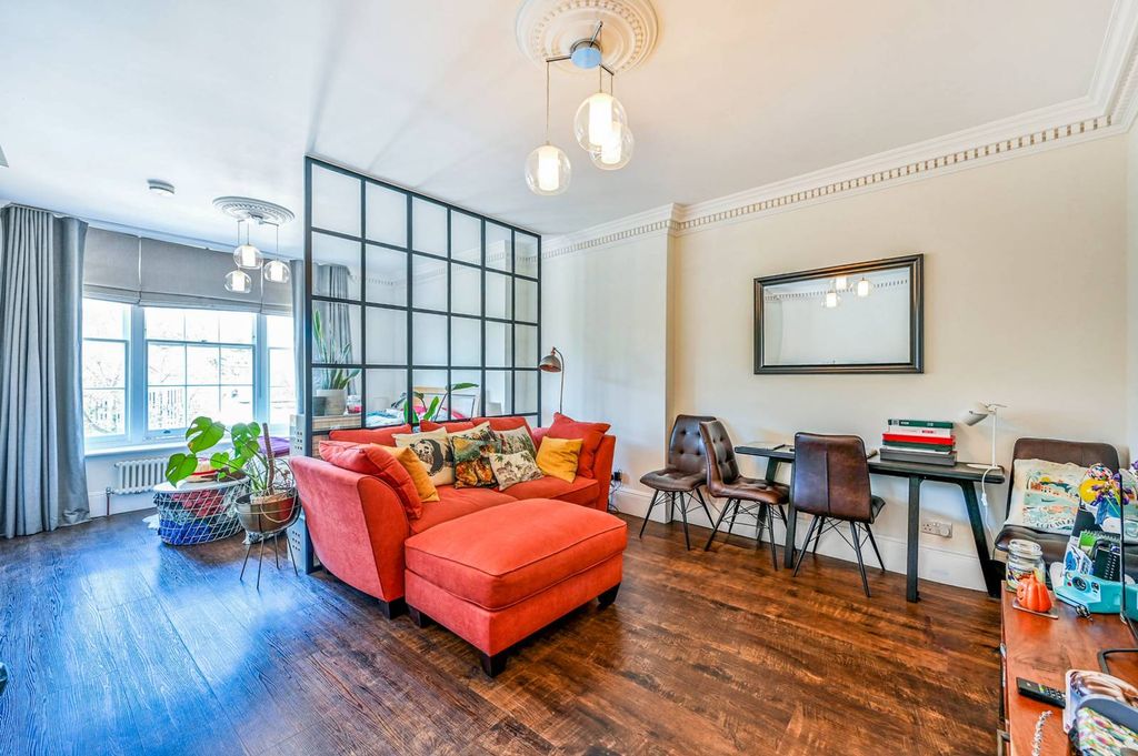 Property photo 3 of 8