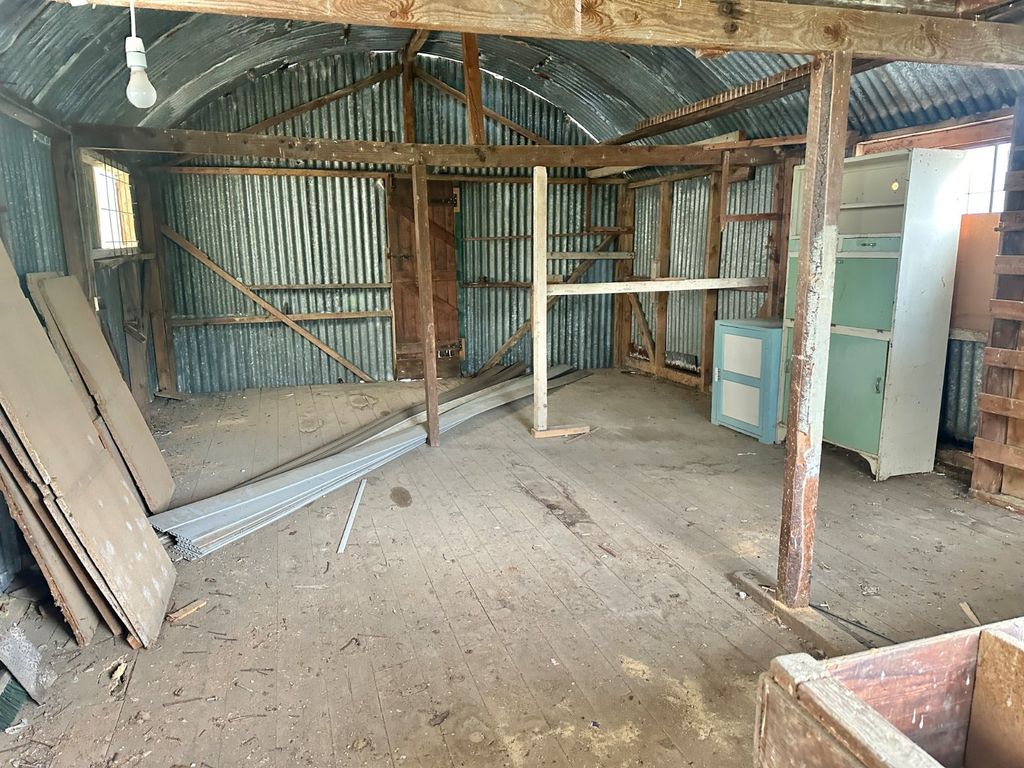 Property photo 2 of 9 Picture No. 01