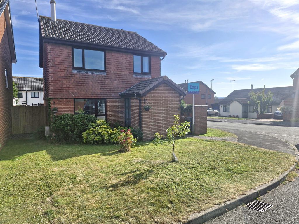 Property photo 1 of 18 469d8760-9Fed-43Fe-A082-289Fdd7c80cd