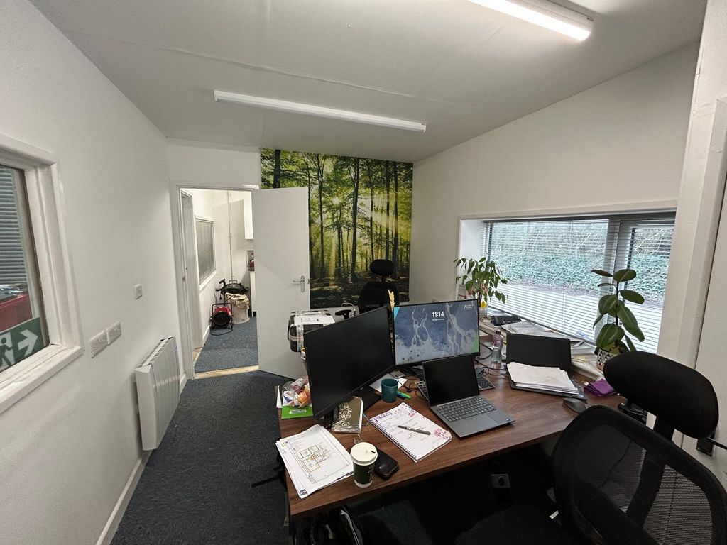 Property photo 2 of 10 Not Specified