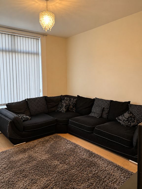 Property photo 2 of 9