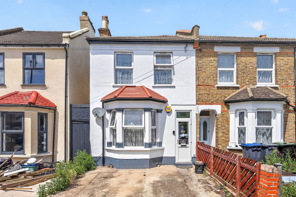 Property photo 1 of 15
