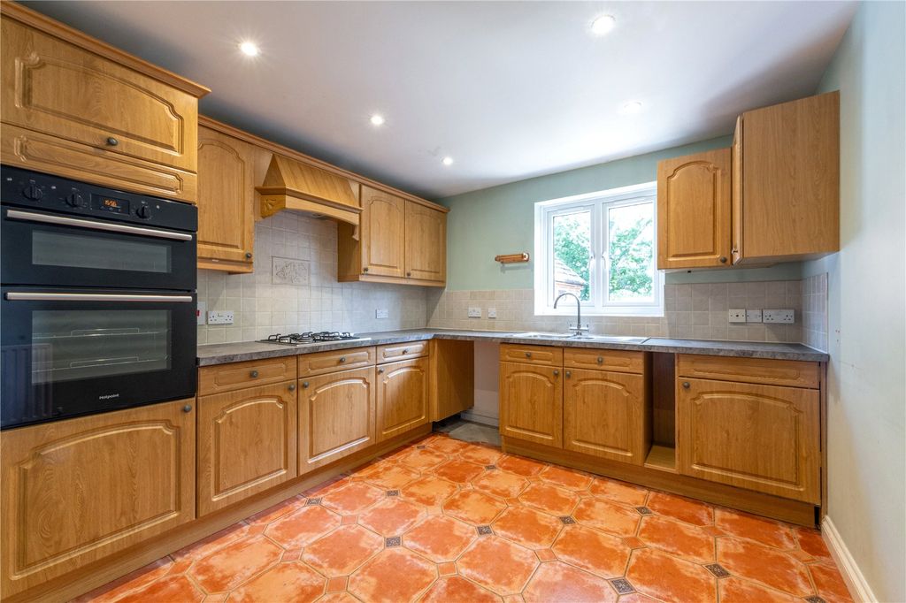 Property photo 3 of 15 Picture No. 07