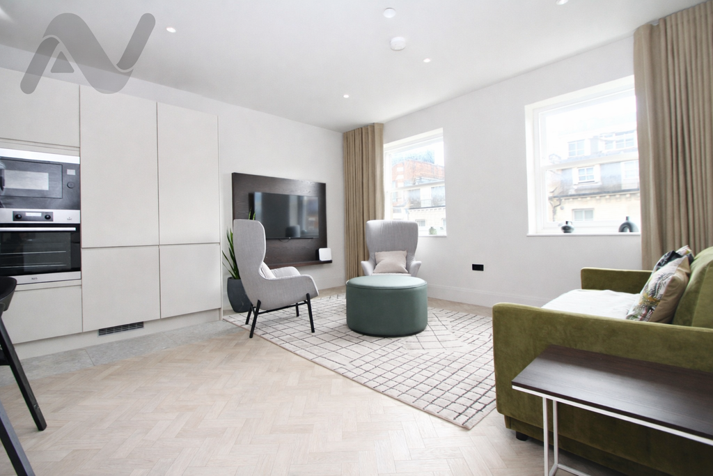 Property photo 3 of 8