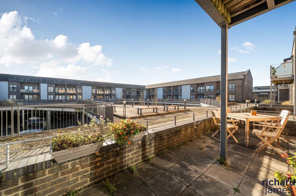 Property photo 1 of 10 Addb4B705Ad84957Bba9Dd021A8559B5