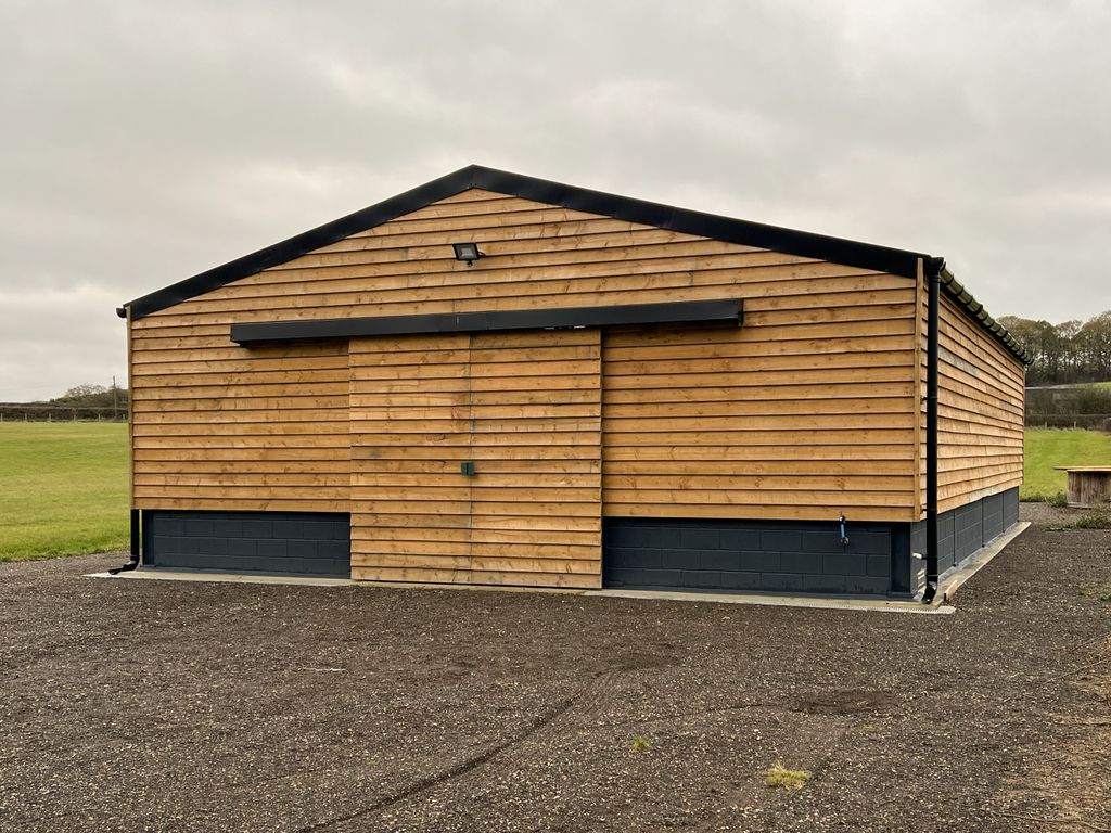 Property photo 1 of 5