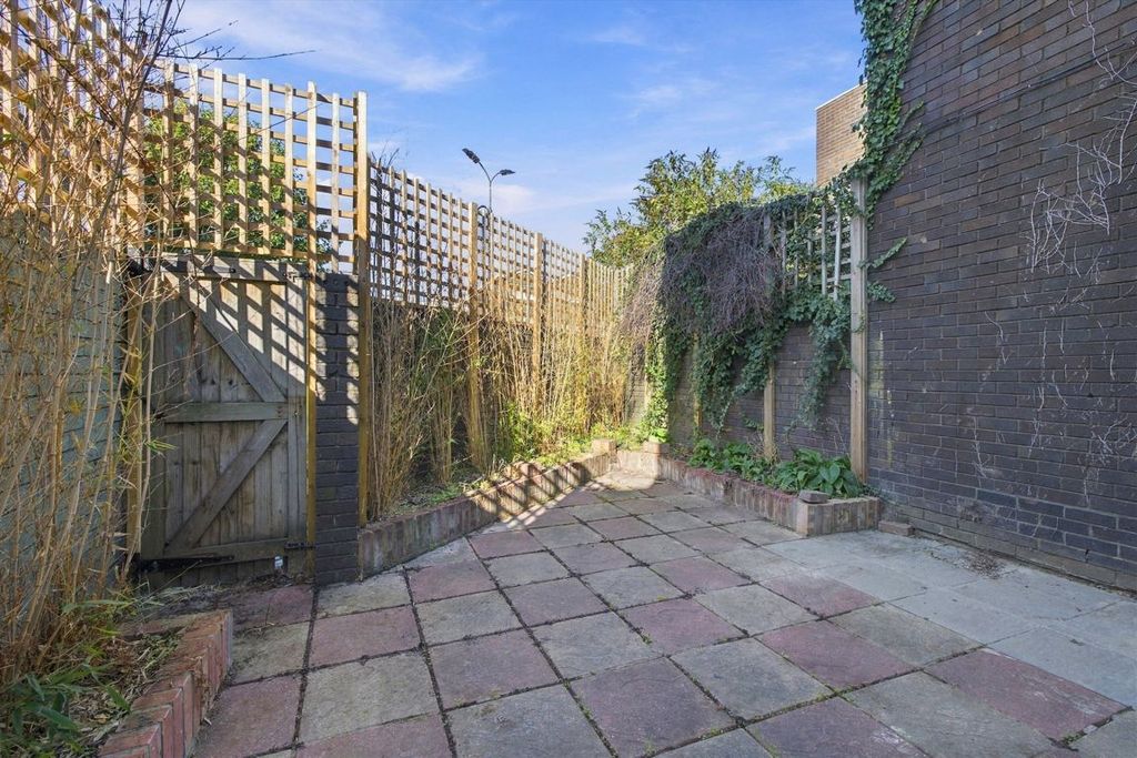 Property photo 2 of 2