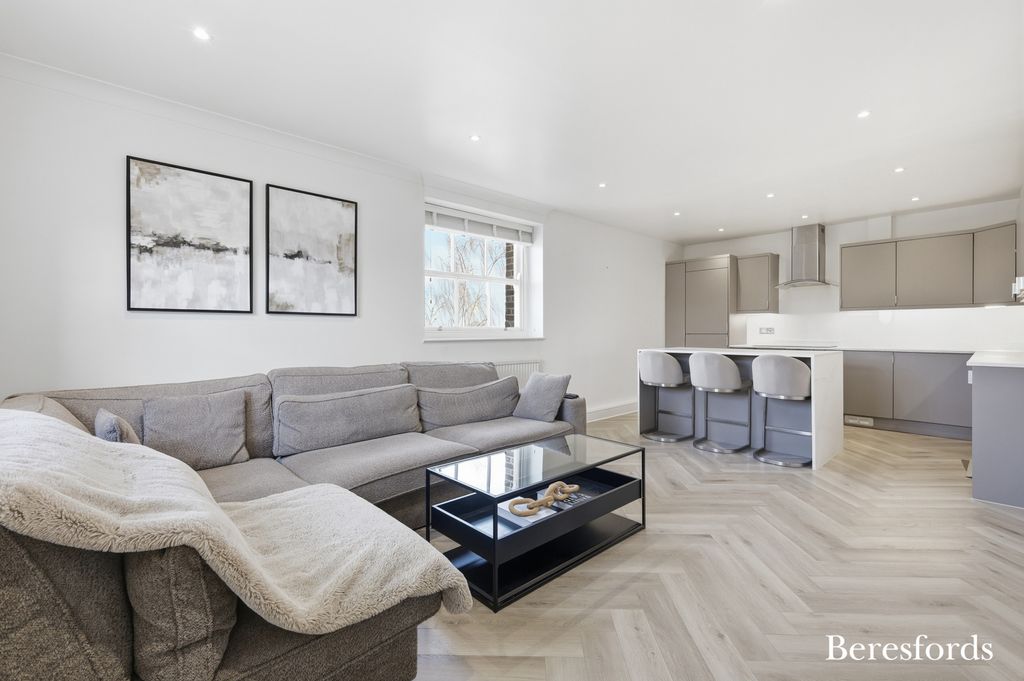 Property photo 2 of 20 Picture No. 13