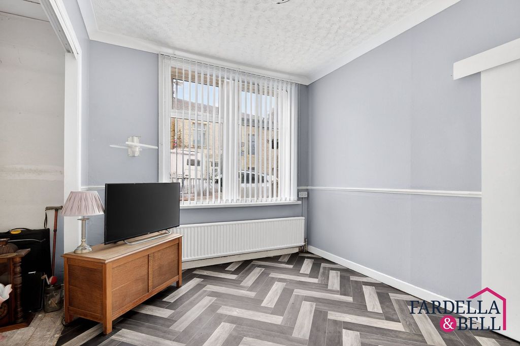 Property photo 3 of 16