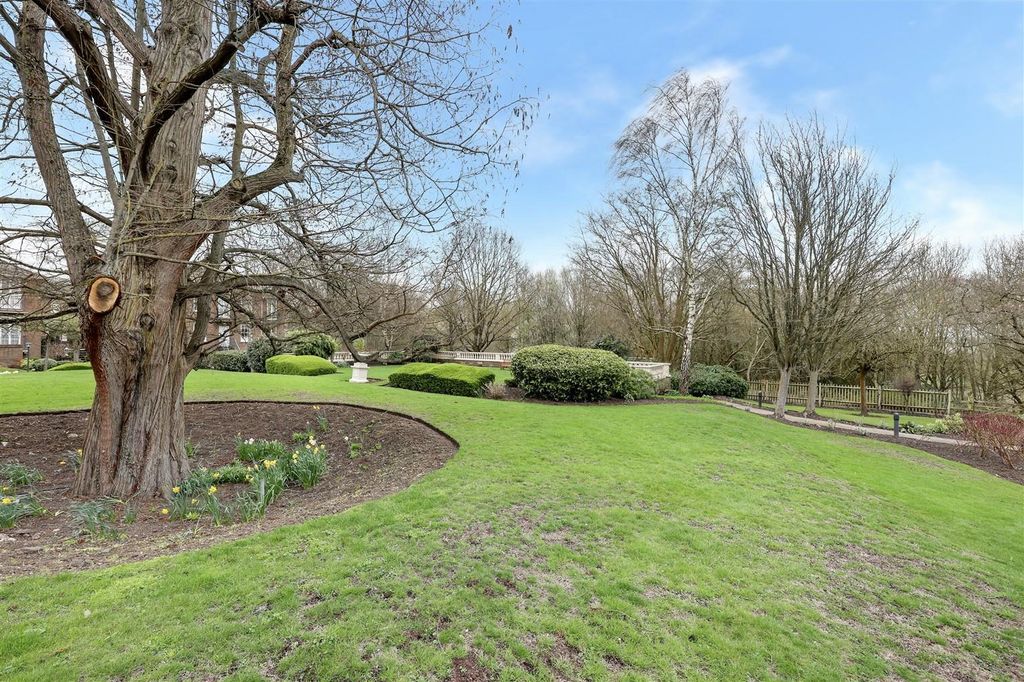 Additional image 13 of 2 bed flat for saleBower Hill, Epping CM16